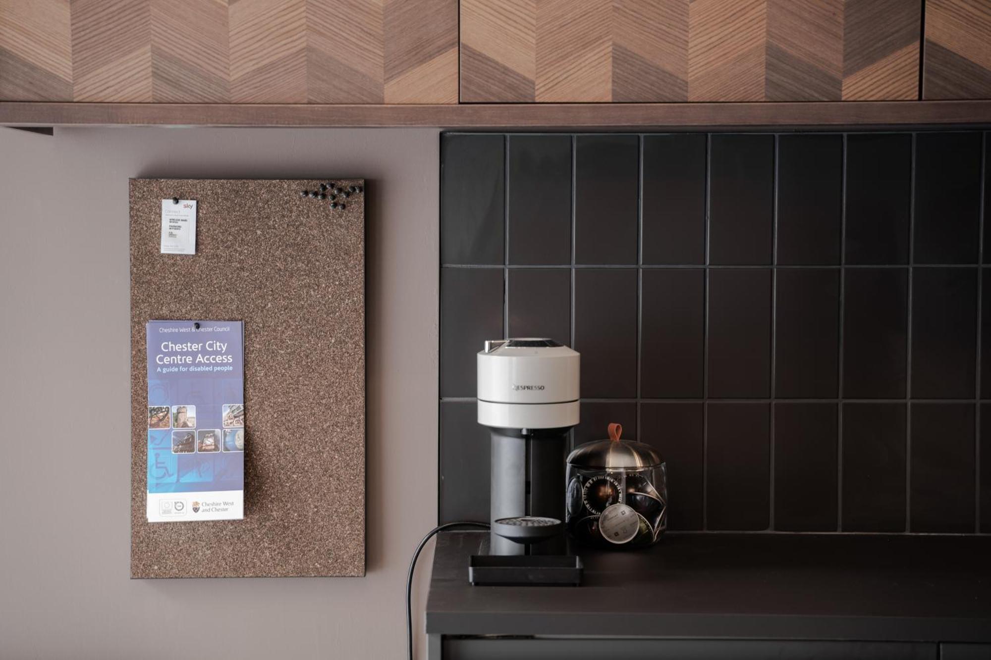 Stylish & Recently Refurbished Chester Apartment - Up To 6 Kültér fotó